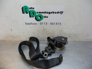 Used Rear seatbelt, left Opel Astra G (F08/48) 1.8 16V Price € 20,00 Margin scheme offered by Autodemontagebedrijf Otte