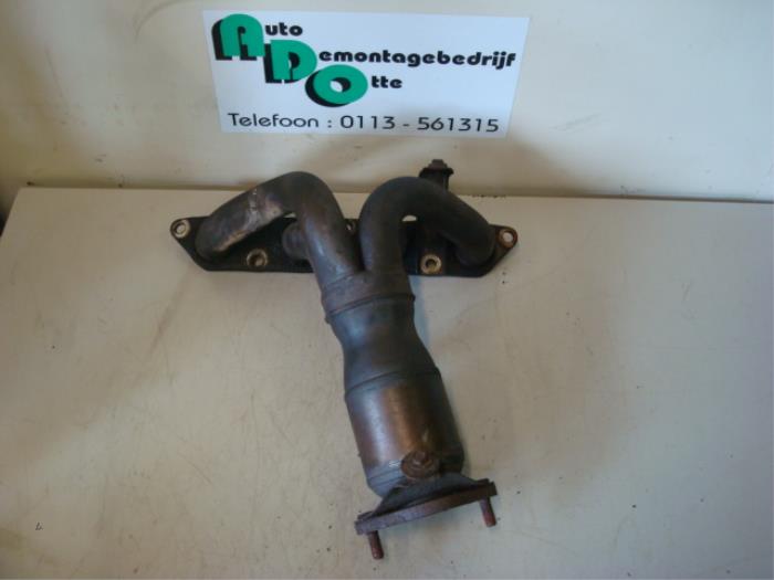Catalytic converter from a Rover 25 1.6 16V 2001