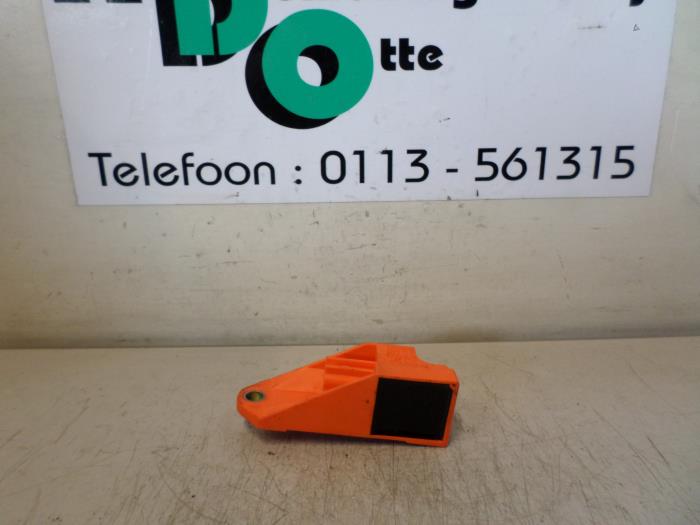 Gebrauchte Airbag Sensor Volkswagen Touran (1T1/T2) 2.0 FSI 16V Preis € 15,00 Margenregelung angeboten von Autodemontagebedrijf Otte