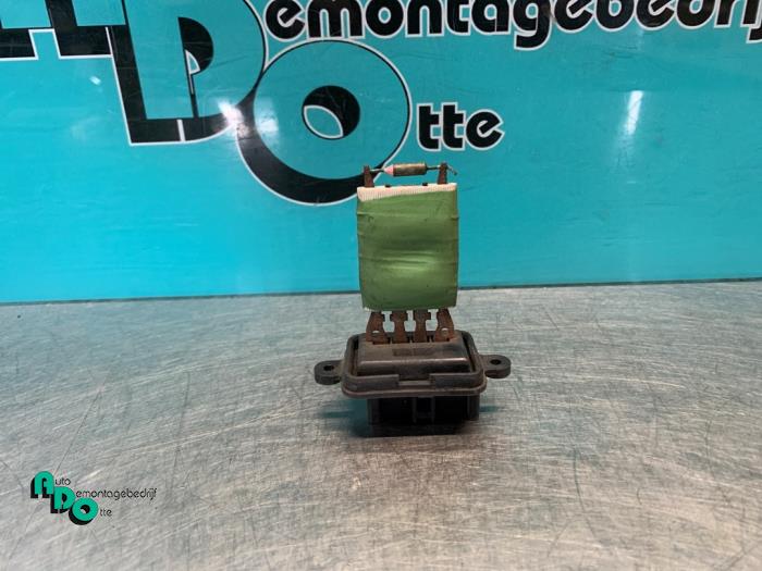 Heater resistor from a Peugeot Boxer (244) 2.8 HDi 127 2003