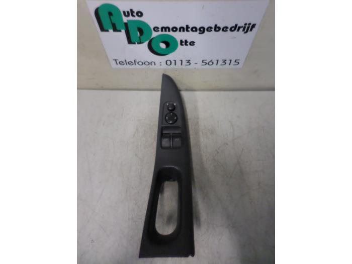 Usados Interruptor de ventanilla eléctrica Audi A3 (8L1) 1.8 20V Precio € 25,00 Norma de margen ofrecido por Autodemontagebedrijf Otte