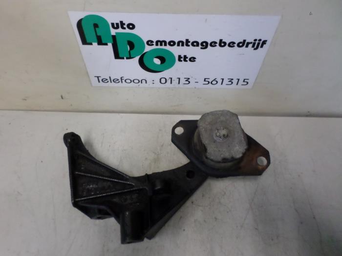 Used Engine mount Fiat Brava (182B) 1.9 JDT 105 Price € 40,00 Margin scheme offered by Autodemontagebedrijf Otte