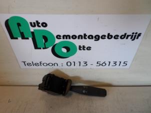 Usados Interruptor de limpiaparabrisas Peugeot Partner 1.9 D Precio € 15,00 Norma de margen ofrecido por Autodemontagebedrijf Otte