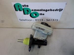 Used Master cylinder Landrover Discovery II 2.5 Td5 Price € 60,00 Margin scheme offered by Autodemontagebedrijf Otte