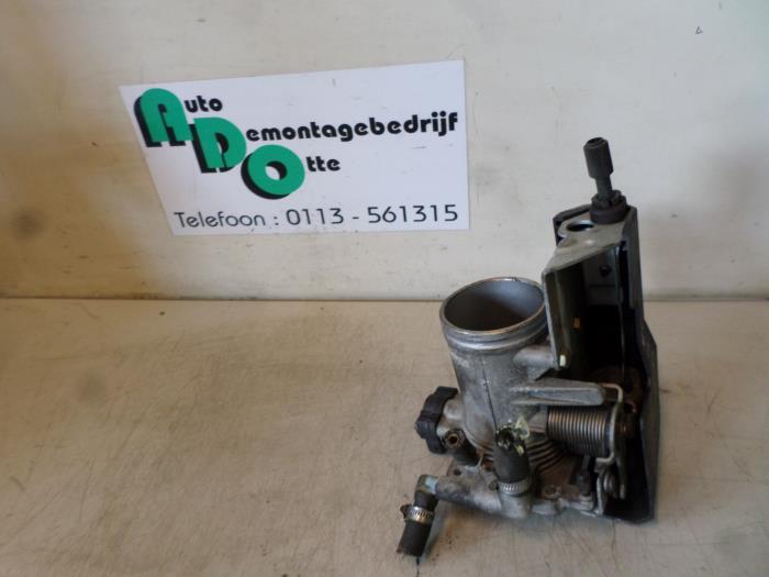Gebrauchte Drosselklappengehäuse BMW 3 serie (E36/4) 316i Preis € 30,00 Margenregelung angeboten von Autodemontagebedrijf Otte