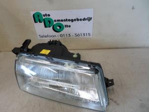 Used Headlight, right Opel Vectra Price € 35,00 Margin scheme offered by Autodemontagebedrijf Otte