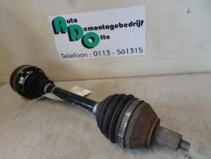 Usagé Arbre de transmission avant gauche Volkswagen Polo Prix € 30,00 Règlement à la marge proposé par Autodemontagebedrijf Otte