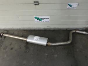 Used Exhaust middle silencer Ford Mondeo III Wagon 2.0 TDCi 130 16V Price € 50,00 Margin scheme offered by Autodemontagebedrijf Otte