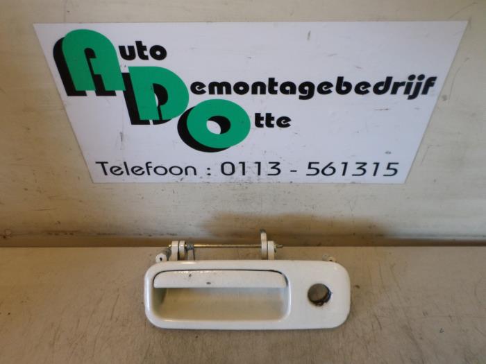 Tailgate exterior handle