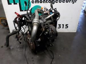 Used Engine Renault Megane II Grandtour (KM) 1.5 dCi 100 Price on request offered by Autodemontagebedrijf Otte