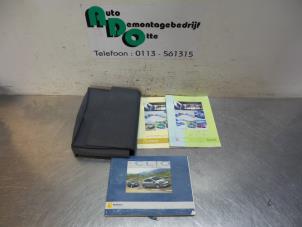 Used Instruction Booklet Renault Clio III (BR/CR) 1.5 dCi 85 Price € 15,00 Margin scheme offered by Autodemontagebedrijf Otte
