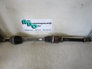 Used Front drive shaft, right Renault Clio III (BR/CR) 1.5 dCi 85 Price € 25,00 Margin scheme offered by Autodemontagebedrijf Otte