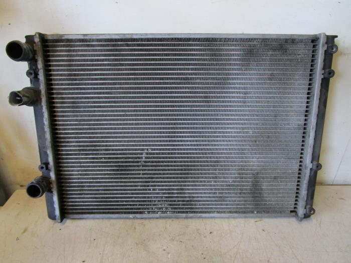 Usagé Radiateur Volkswagen Lupo (6X1) 1.4 TDI 75 Prix € 30,00 Règlement à la marge proposé par Autodemontagebedrijf Otte