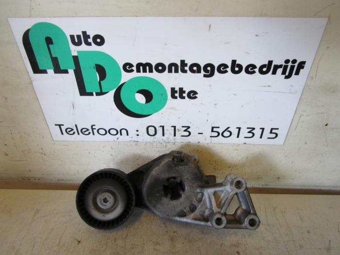 Usados Rodillo tensor correa múltiple Volkswagen Lupo (6X1) 1.4 TDI 75 Precio € 15,00 Norma de margen ofrecido por Autodemontagebedrijf Otte