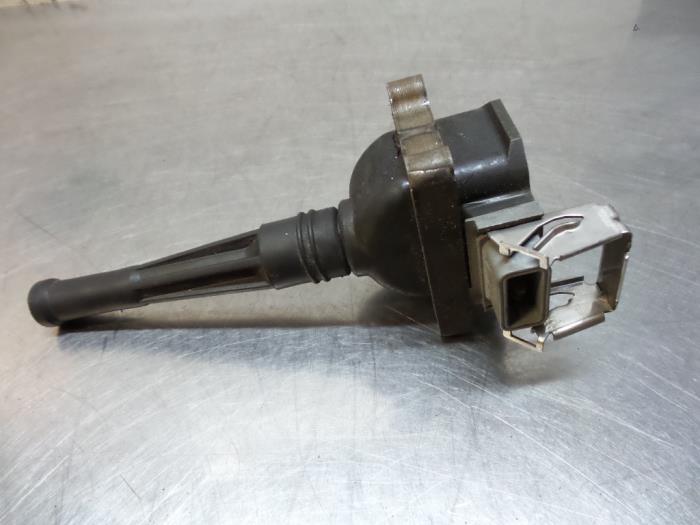 Usagé Bobine BMW 5 serie (E34) 520i 24V Prix € 25,00 Règlement à la marge proposé par Autodemontagebedrijf Otte