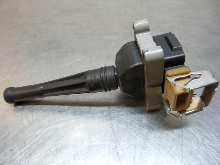 Usagé Bobine BMW 5 serie (E34) 520i 24V Prix € 25,00 Règlement à la marge proposé par Autodemontagebedrijf Otte