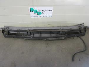 Used Cowl top grille Mercedes A (W168) 1.4 A-140 Price € 30,00 Margin scheme offered by Autodemontagebedrijf Otte