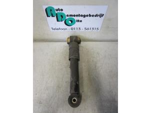 Used Rear shock absorber, right Mercedes A (W168) 1.4 A-140 Price € 25,00 Margin scheme offered by Autodemontagebedrijf Otte