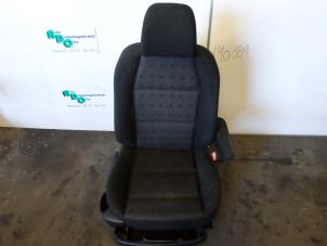 Gebrauchte Sitz rechts Peugeot 307 SW (3H) 2.0 HDi 90 Preis € 50,00 Margenregelung angeboten von Autodemontagebedrijf Otte