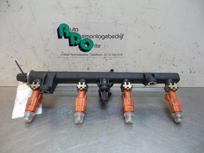 Usagé Système d'injection Alfa Romeo 147 (937) 1.6 Twin Spark 16V Prix € 25,00 Règlement à la marge proposé par Autodemontagebedrijf Otte