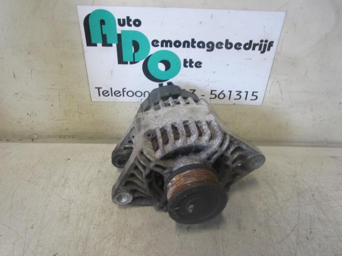 Gebrauchte Dynamo Alfa Romeo GT (937) 1.9 JTD 16V Multijet Preis € 75,00 Margenregelung angeboten von Autodemontagebedrijf Otte