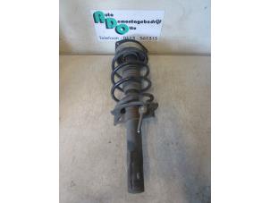 Used Front shock absorber rod, right Renault Megane II Grandtour (KM) 1.5 dCi 80 Price € 25,00 Margin scheme offered by Autodemontagebedrijf Otte