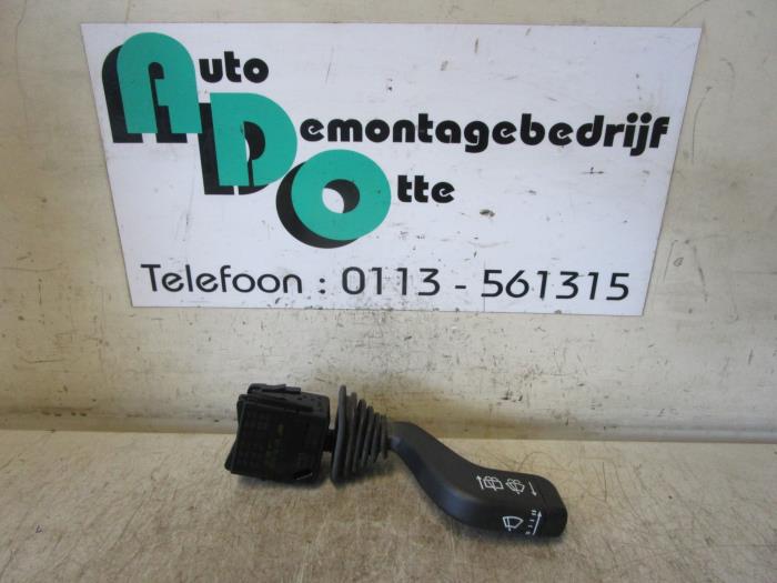 Wiper switch from a Opel Corsa C (F08/68) 1.0 12V 2002