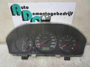 Usagé Instrument de bord Mazda Premacy 1.8 16V Prix € 60,00 Règlement à la marge proposé par Autodemontagebedrijf Otte