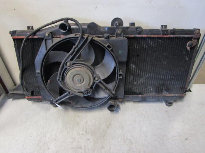 Gebrauchte Kühler Fiat Barchetta (183) 1.8 16V Preis € 75,00 Margenregelung angeboten von Autodemontagebedrijf Otte