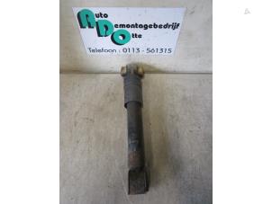 Used Rear shock absorber, right Mercedes A (W168) 1.7 A-170 CDI 16V Price € 25,00 Margin scheme offered by Autodemontagebedrijf Otte