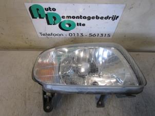 Używane Reflektor prawy Daihatsu Cuore Cena € 20,00 Procedura marży oferowane przez Autodemontagebedrijf Otte
