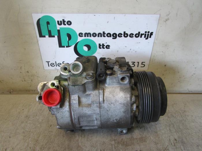 Usagé Compresseur de clim BMW 5 serie Touring (E39) 523i 24V Prix € 20,00 Règlement à la marge proposé par Autodemontagebedrijf Otte