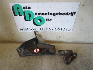 Used Sliding door rail, left Fiat Doblo Cargo (223) 1.3 JTD 16V Multijet Price € 25,00 Margin scheme offered by Autodemontagebedrijf Otte