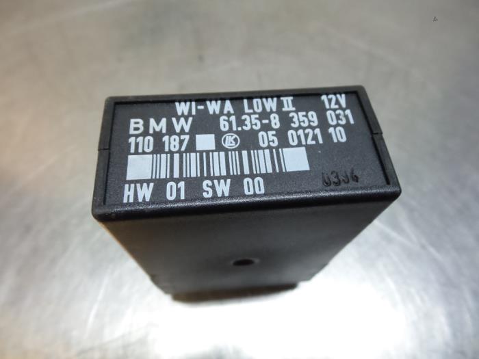 Window wiper relay