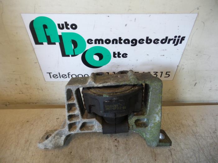 Used Engine mount Ford Focus 2 Wagon 1.6 TDCi 16V 110 Price € 15,00 Margin scheme offered by Autodemontagebedrijf Otte