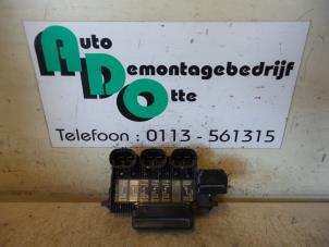 Used Fuse box Peugeot 807 Price € 30,00 Margin scheme offered by Autodemontagebedrijf Otte