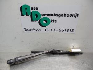 Used Rear wiper arm Citroen Berlingo 1.9 D Price € 15,00 Margin scheme offered by Autodemontagebedrijf Otte
