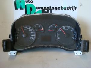 Used Instrument panel Fiat Punto II (188) 1.4 16V Price € 25,00 Margin scheme offered by Autodemontagebedrijf Otte