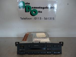 Usagé Radio/Cassette BMW 3 serie (E46/4) 323i 24V Prix € 20,00 Règlement à la marge proposé par Autodemontagebedrijf Otte