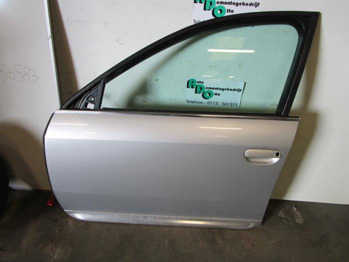 Door 4-door, front left from a Audi Allroad (C5) 2.5 V6 TDI 24V 2002