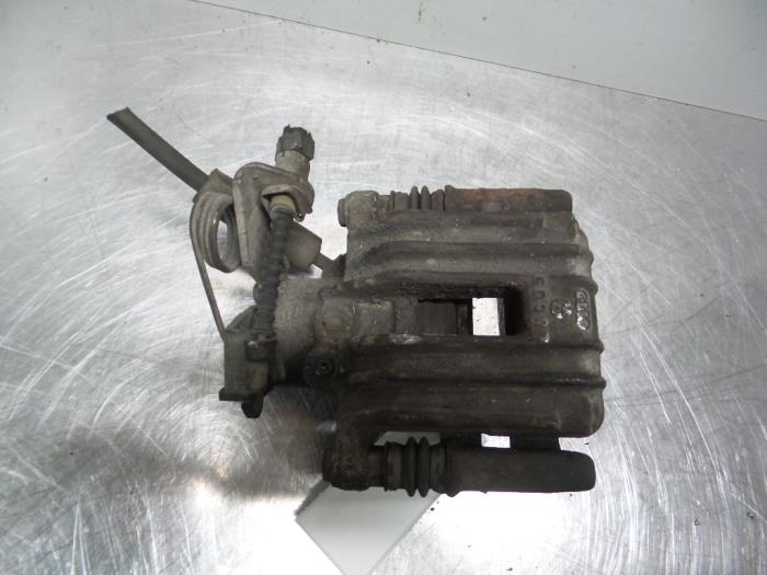 Rear brake calliper, left from a Audi Allroad (C5) 2.5 V6 TDI 24V 2002