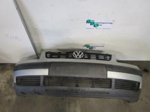 Gebrauchte Stoßstange vorne Volkswagen Passat (3B2) 1.8 20V Preis € 50,00 Margenregelung angeboten von Autodemontagebedrijf Otte