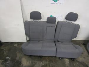 Used Set of upholstery (complete) Kia Sorento I (JC) 2.4 16V Price € 250,00 Margin scheme offered by Autodemontagebedrijf Otte