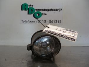 Used Fog light, front right Volkswagen Fox (5Z) 1.2 Price € 30,00 Margin scheme offered by Autodemontagebedrijf Otte