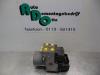 Kia Sorento I (JC) 2.4 16V Ordinateur ABS