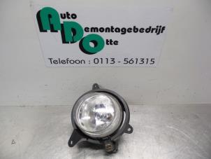 Used Fog light, front left Kia Sorento I (JC) 2.4 16V Price € 25,00 Margin scheme offered by Autodemontagebedrijf Otte