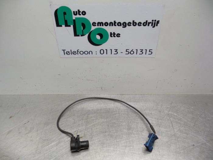 Begagnade Vevaxelsensor Saab 9-5 Estate (YS3E) 2.3t 16V Pris € 30,00 Marginaltabell erbjuds av Autodemontagebedrijf Otte