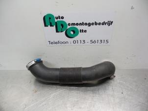 Used Air intake hose Opel Vectra C GTS 2.2 DIG 16V Price € 25,00 Margin scheme offered by Autodemontagebedrijf Otte