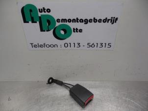 Used Rear seatbelt buckle, right Opel Vectra C GTS 2.2 DIG 16V Price € 15,00 Margin scheme offered by Autodemontagebedrijf Otte
