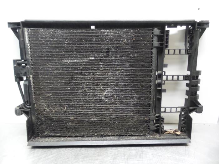 Gebrauchte Klima Kondensor BMW 5 serie (E39) 523i 24V Preis € 25,00 Margenregelung angeboten von Autodemontagebedrijf Otte